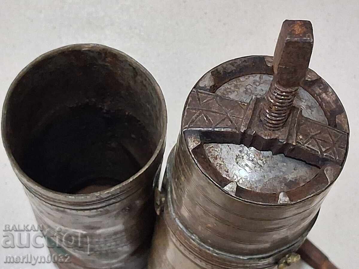 Οθωμανική χάλκινη μηχανή άλεσης καφέ, μύλος με τρία τούγκρα - 5