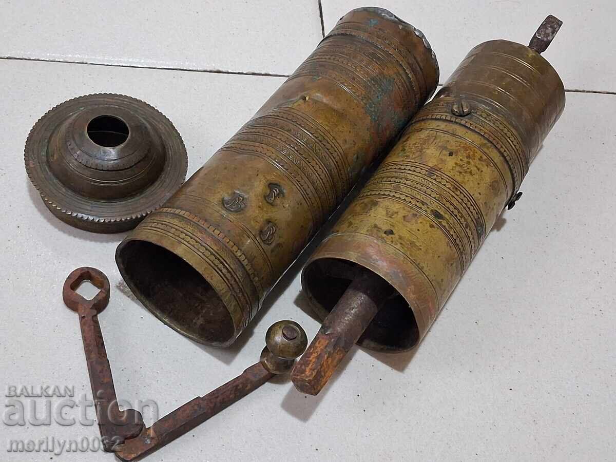 Οθωμανική χάλκινη μηχανή άλεσης καφέ, μύλος με τρία τούγκρα - 6