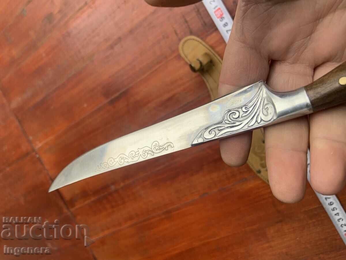 CUȚIT BULGARIA LAMĂ VECHE TEACĂ GARNITURI ORNAMENTE cu preț € 79.00 | 154.51 BGN