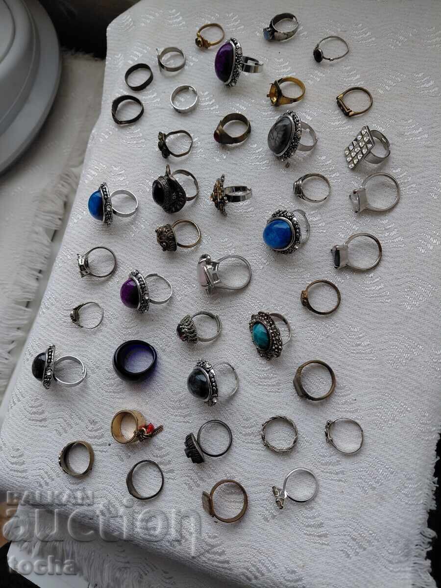 Old jewelry, whole and parts, rings - 6 Old jewelry, whole and parts, rings - 6
