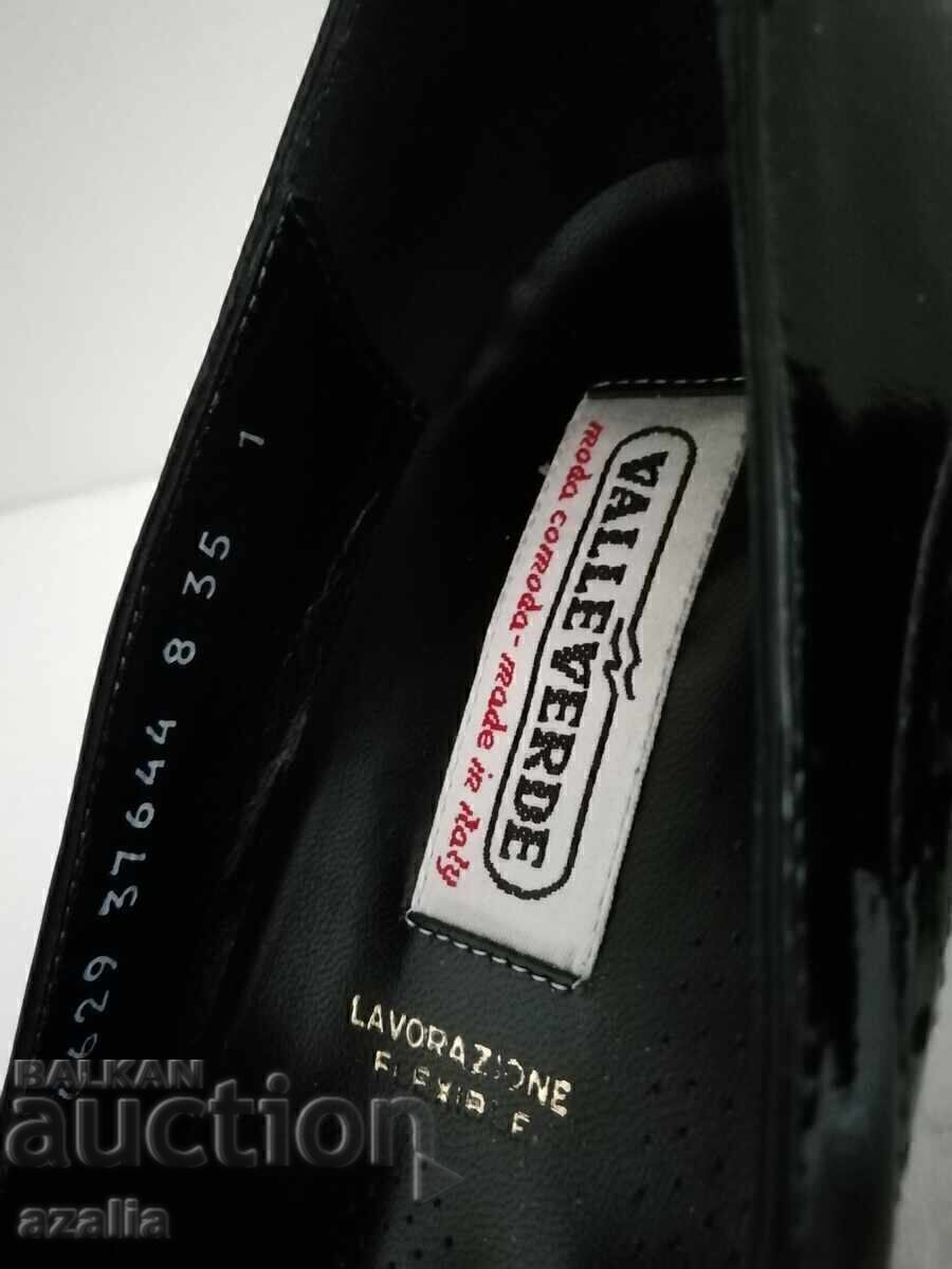 Women's patent leather shoes VALLEVERDE, size 35 - 5