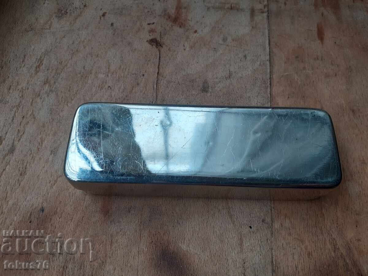 Seringă de sticlă veche pentru injecție din secolul al XIX-lea cu cutie metalică - 7