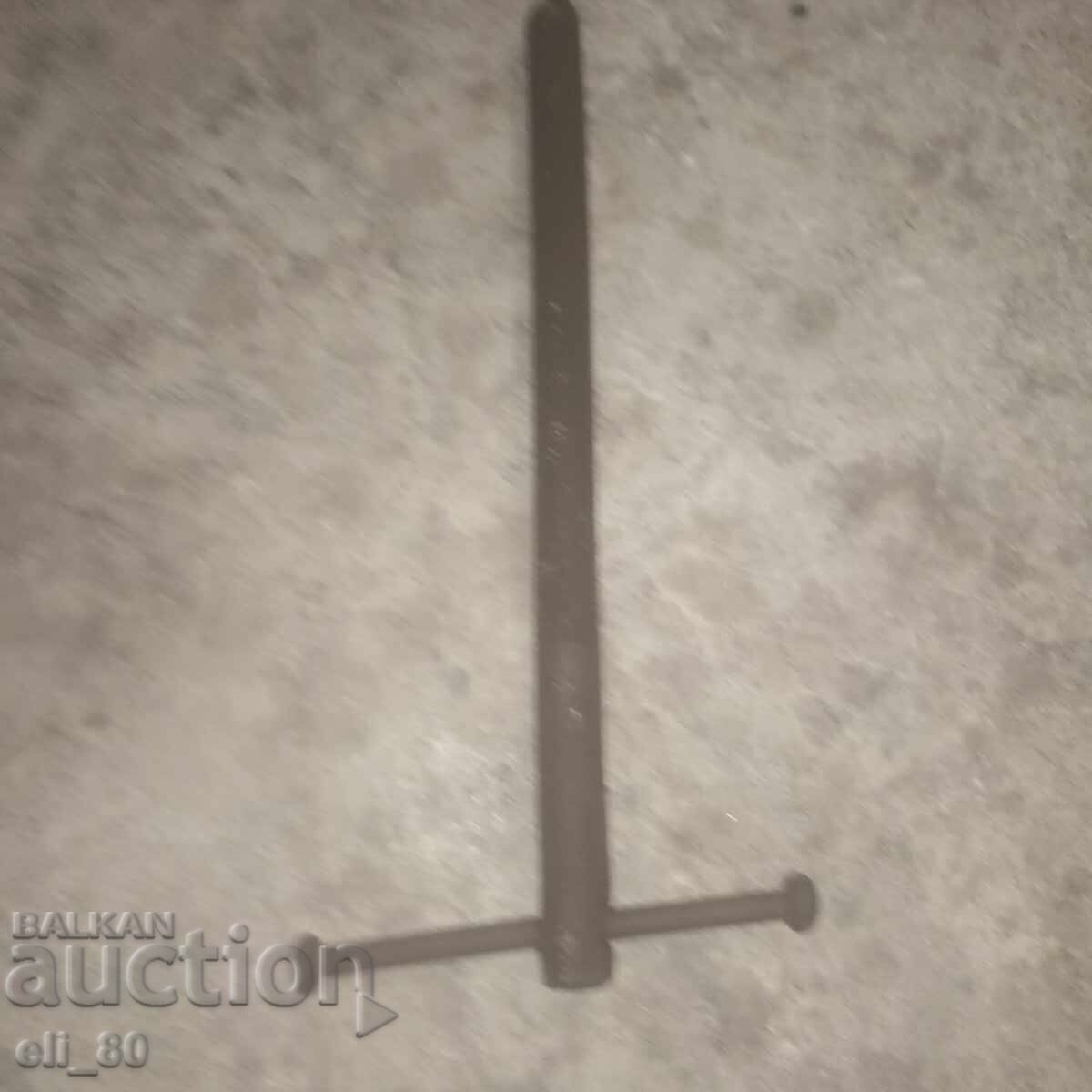 Șurub mare de tejghea