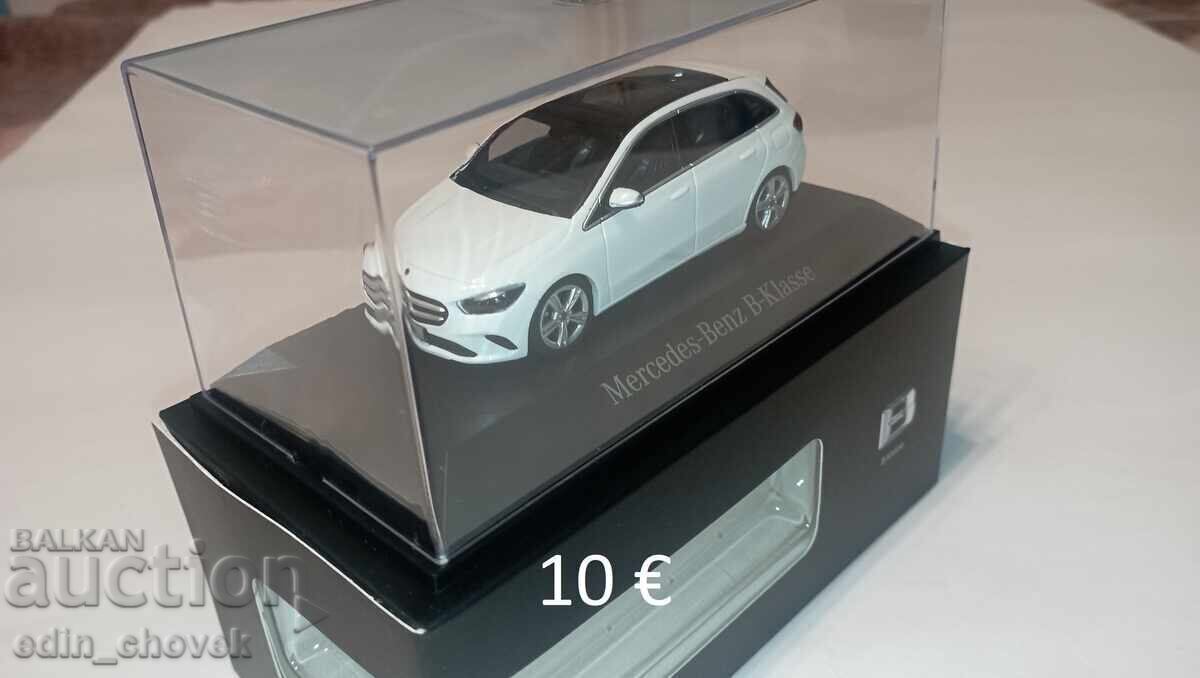 1:43 Herpa Mercedes-Benz Clasa B (W247) 2018 albă