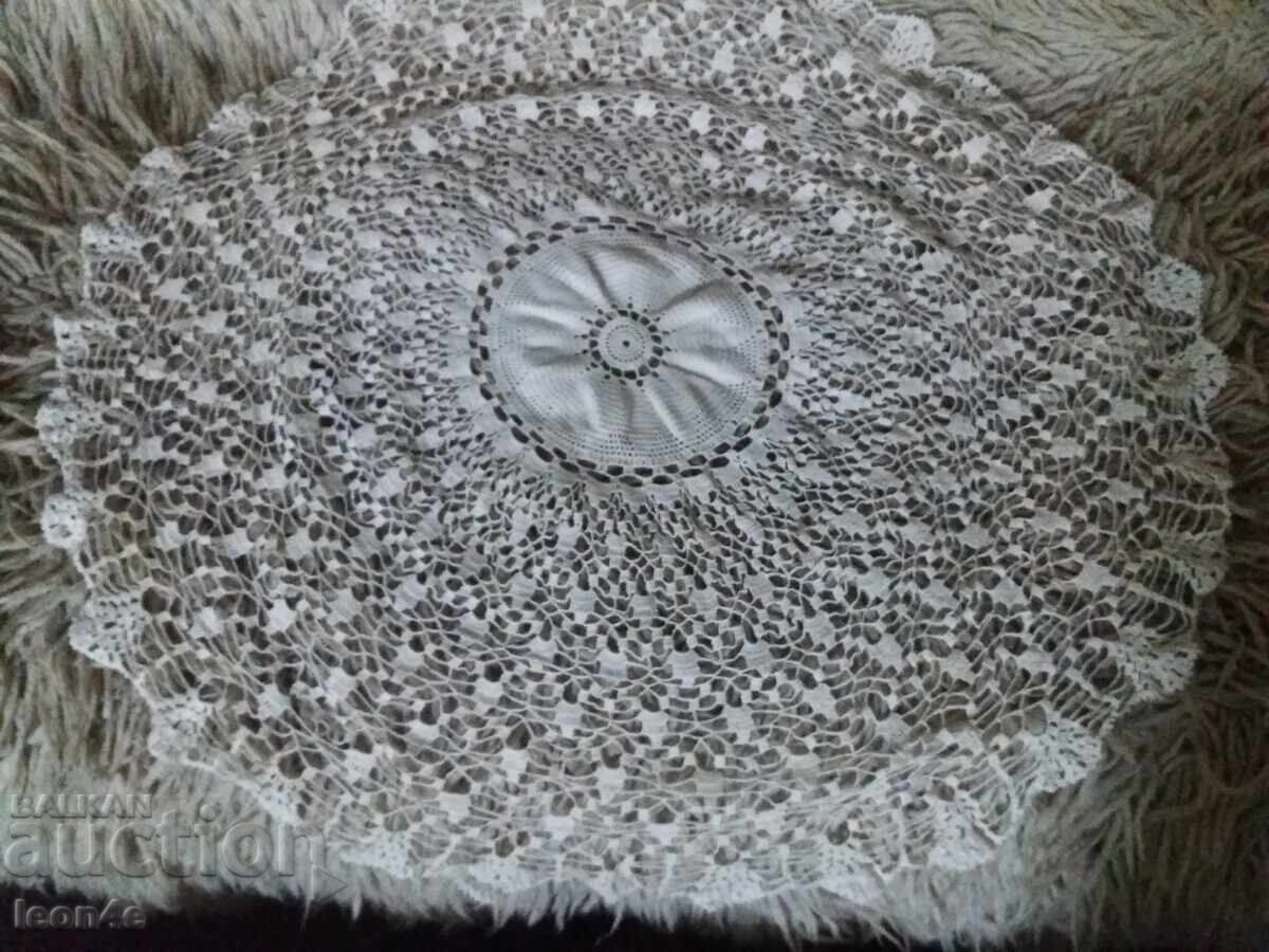 Față de masă croșetată mileu 80 cm cu preț € 65.00 | 127.13 BGN