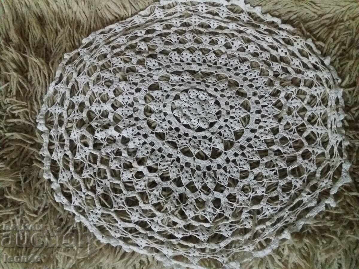 Покривка за маса на една кука мильо 66 см. с цена € 55.00 | 107.57 лв.