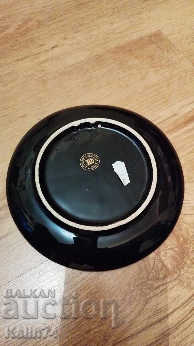 Аукцион Красива порцеланова чиния за стена от Гърция