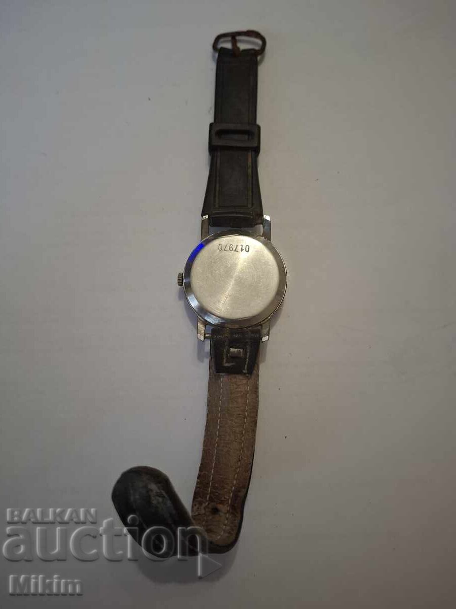 Livrarea Ceas de mână bărbați Pobeda Samara Livrarea Ceas de mână bărbați Pobeda Samara