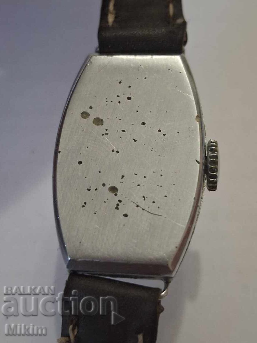 Ceas de damă Zvezda cu preț € 0.01 | 0.02 BGN Ceas de damă Zvezda cu preț € 0.01 | 0.02 BGN