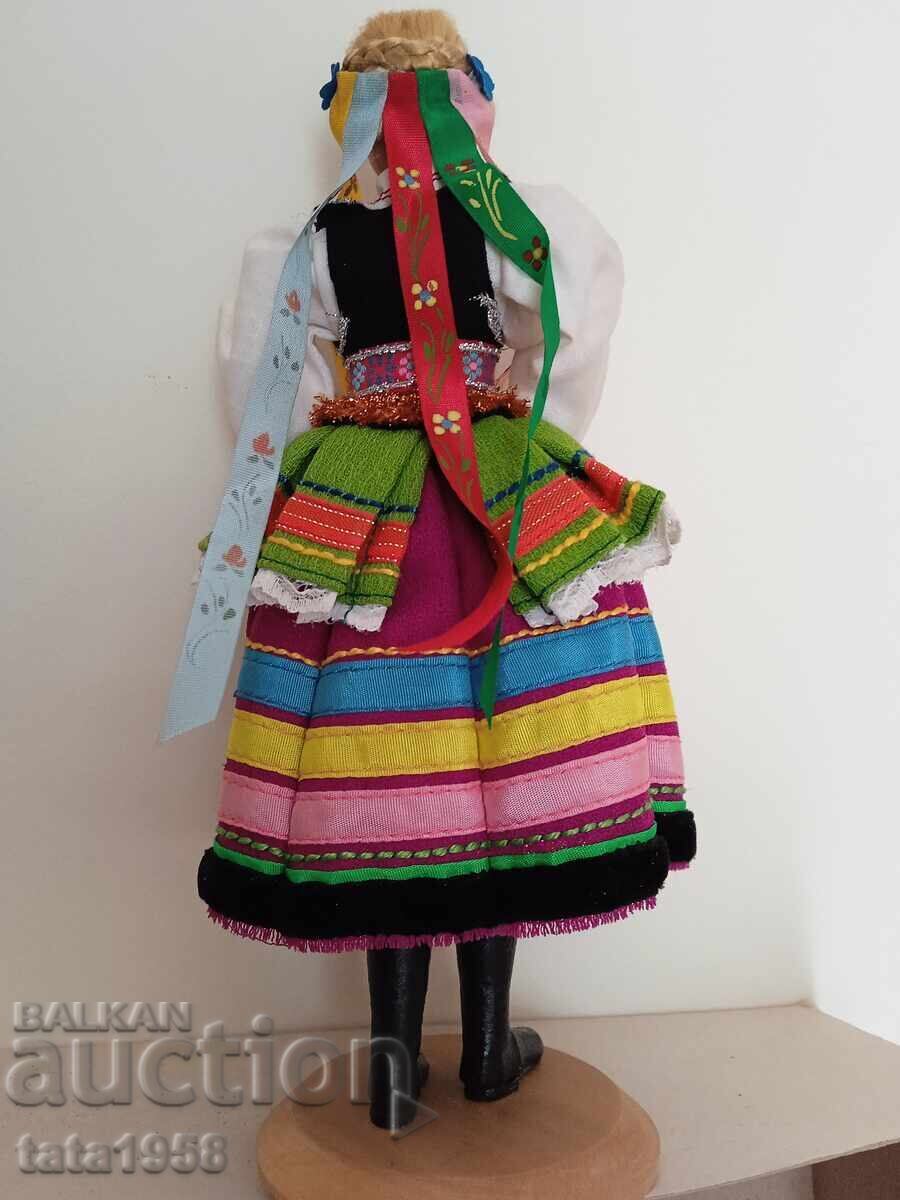 Licitație Păpușă în costum popular, înălțime 24 cm
