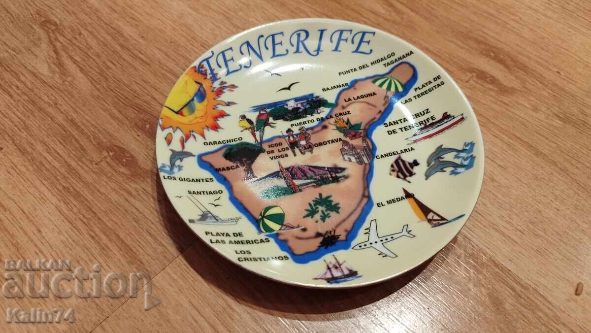 O farfurie frumoasa de portelan din Tenerife-Spania.