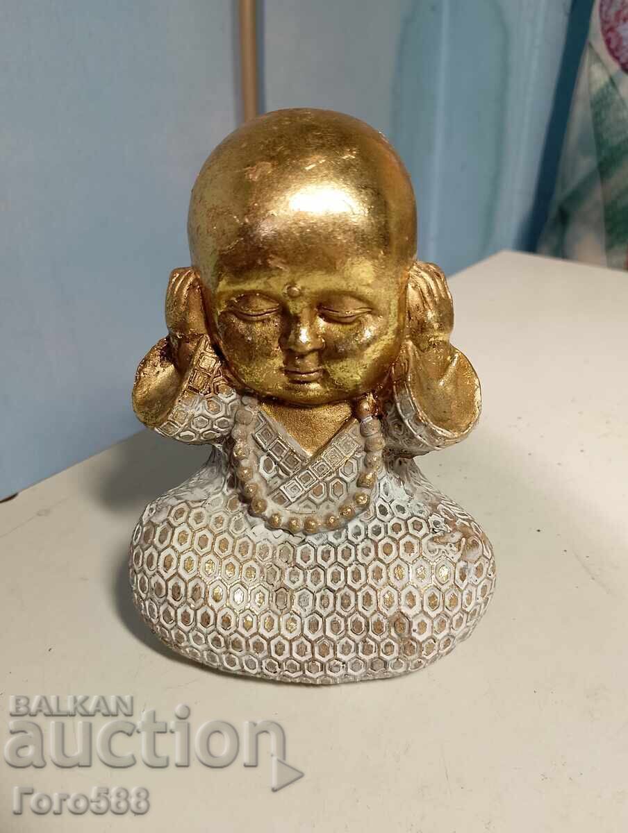 Statuette 2