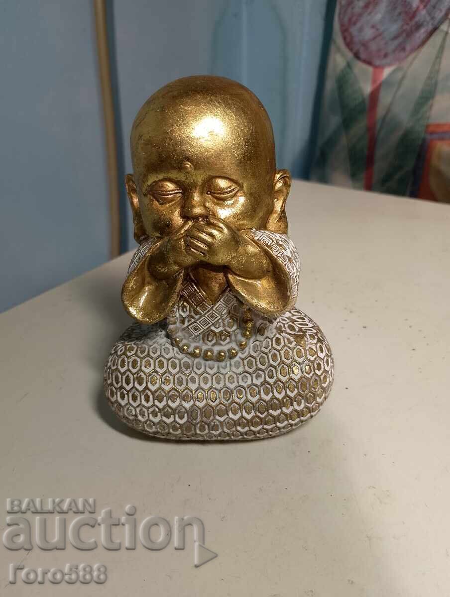 Statuette 3
