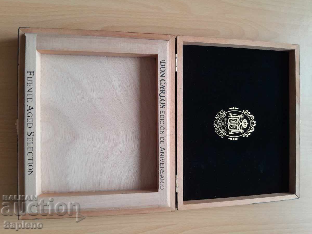 Παράδοση Λουξ συλλεκτική θήκη πούρων – Don Carlos Edición Παράδοση Λουξ συλλεκτική θήκη πούρων – Don Carlos Edición