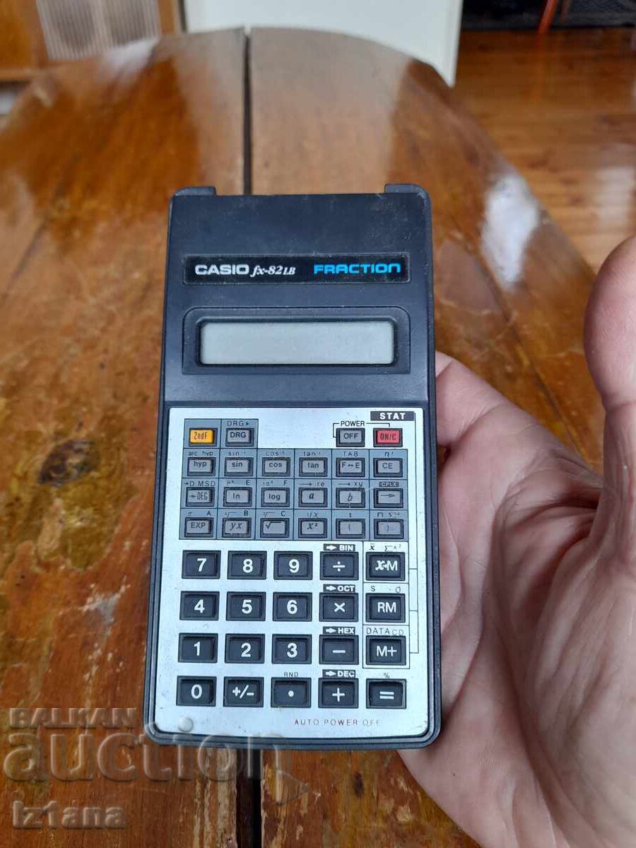 Vechiul calculator Casio FX-82LB cu preț € 7.00 | 13.69 BGN