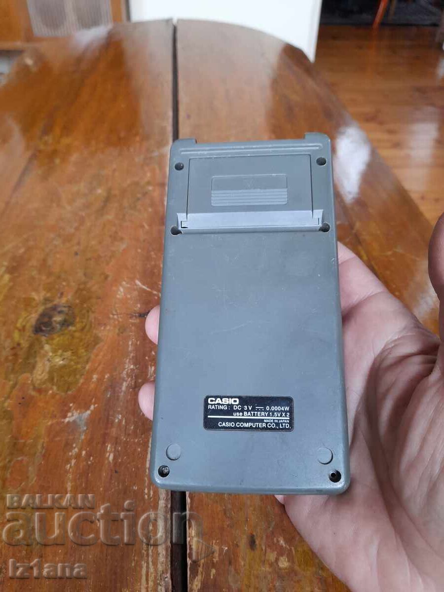 Licitație Vechiul calculator Casio FX-82LB