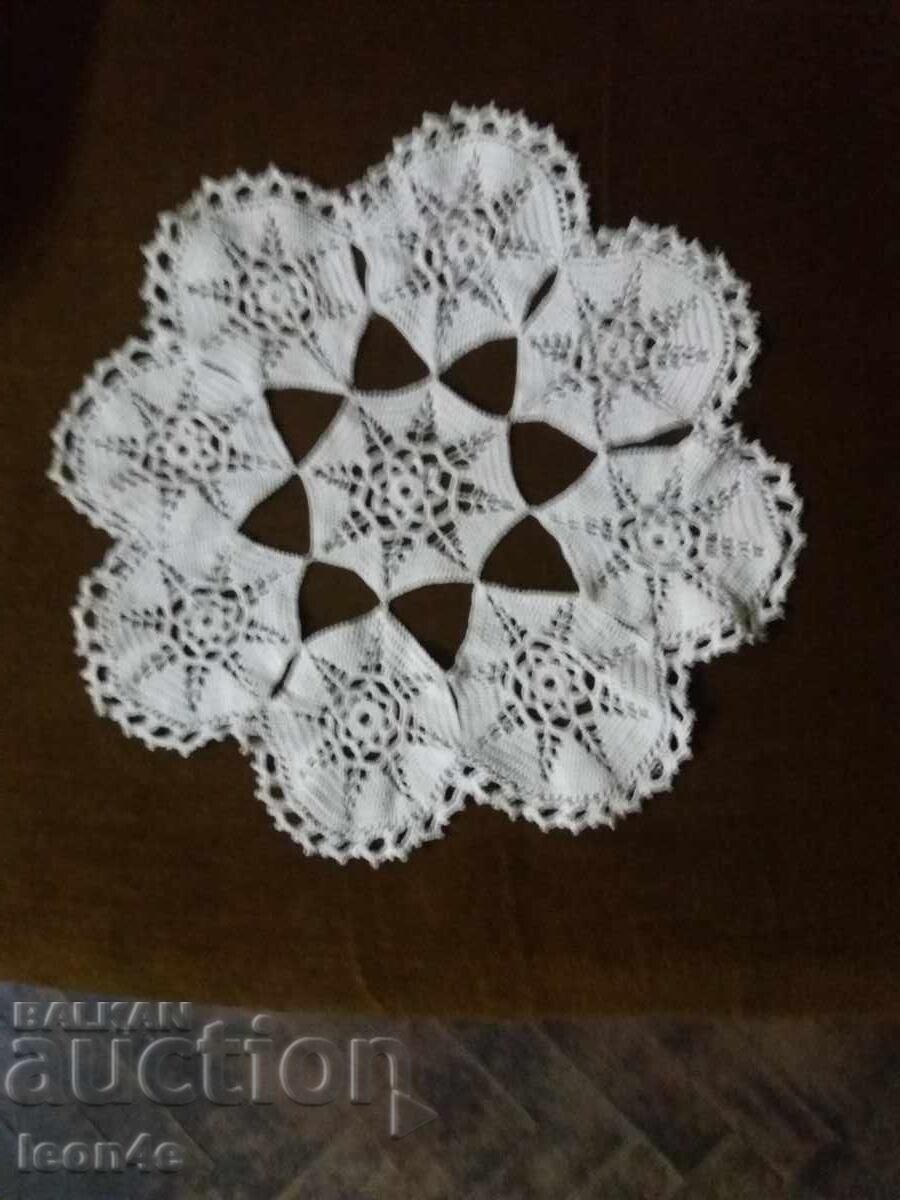 Față de masă croșetată manual, 30 cm Față de masă croșetată manual, 30 cm