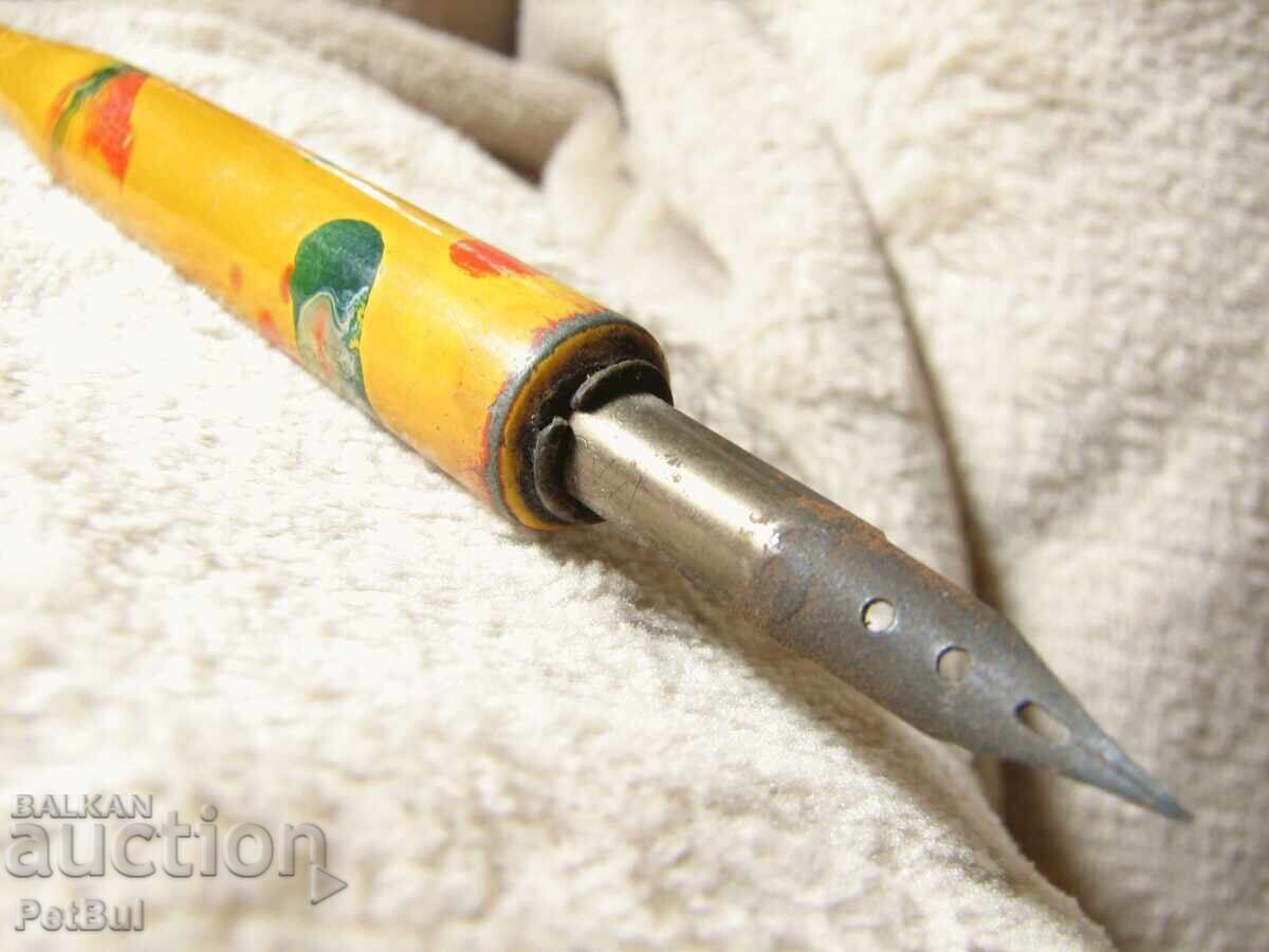 Antique Wooden Dip Pen Yellow with price € 14.00 | 27.38 BGN