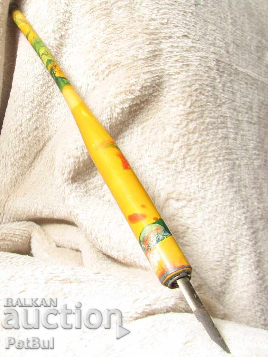 Delivery of Antique Wooden Dip Pen Yellow