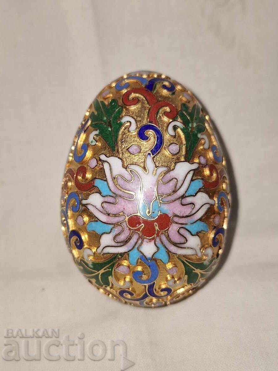 Παλαιό αυγό cloisonné με σμάλτο και επιχρύσωση
