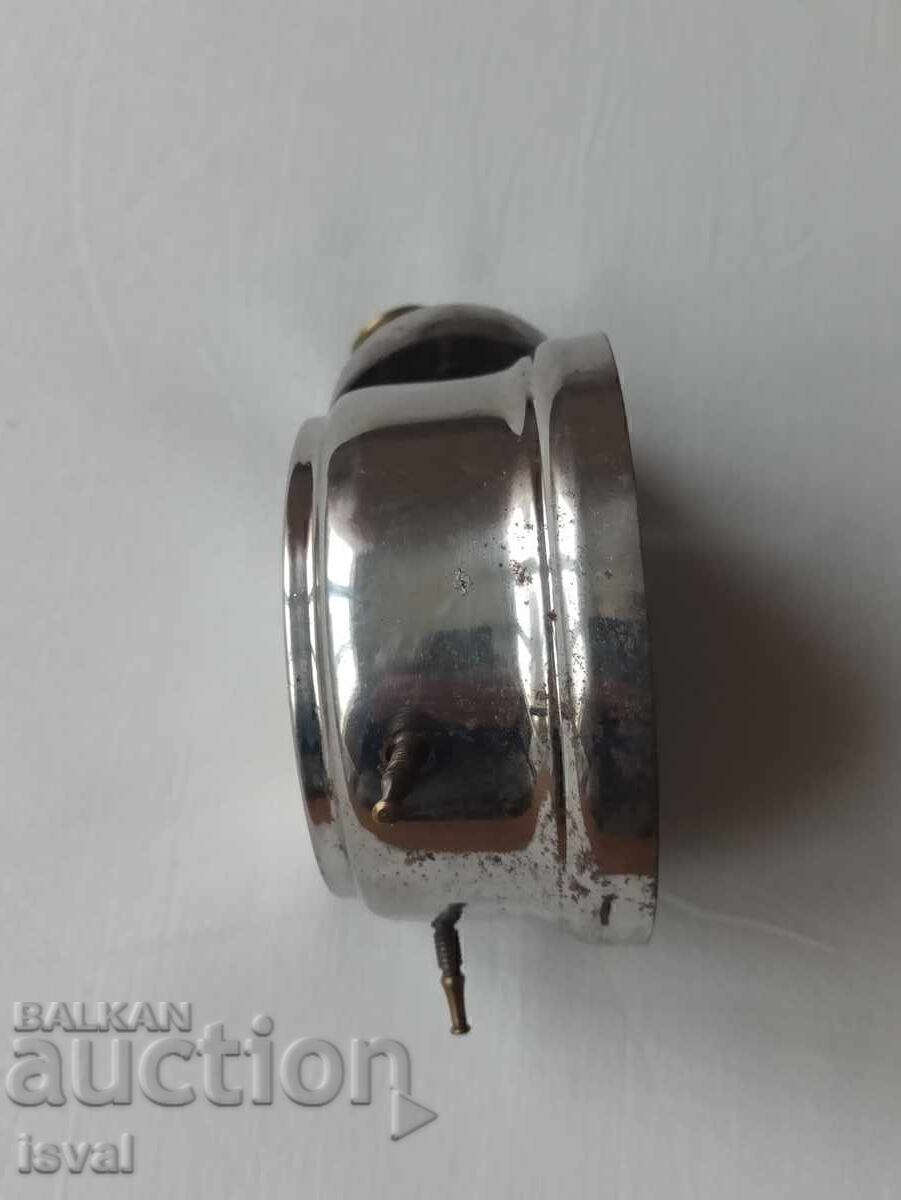 Παράδοση Ξυπνητήρι Junghans, λειτουργικό και χτυπά - πάνω από 100 ετών