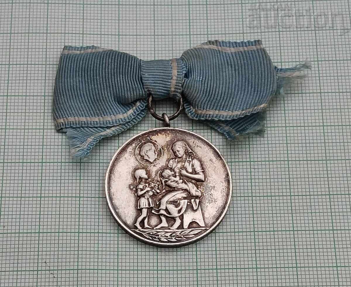 MEDALIE PENTRU MATERNITATE GRADUL II PRIMA EMISIUNE MEDALIE PENTRU MATERNITATE GRADUL II PRIMA EMISIUNE