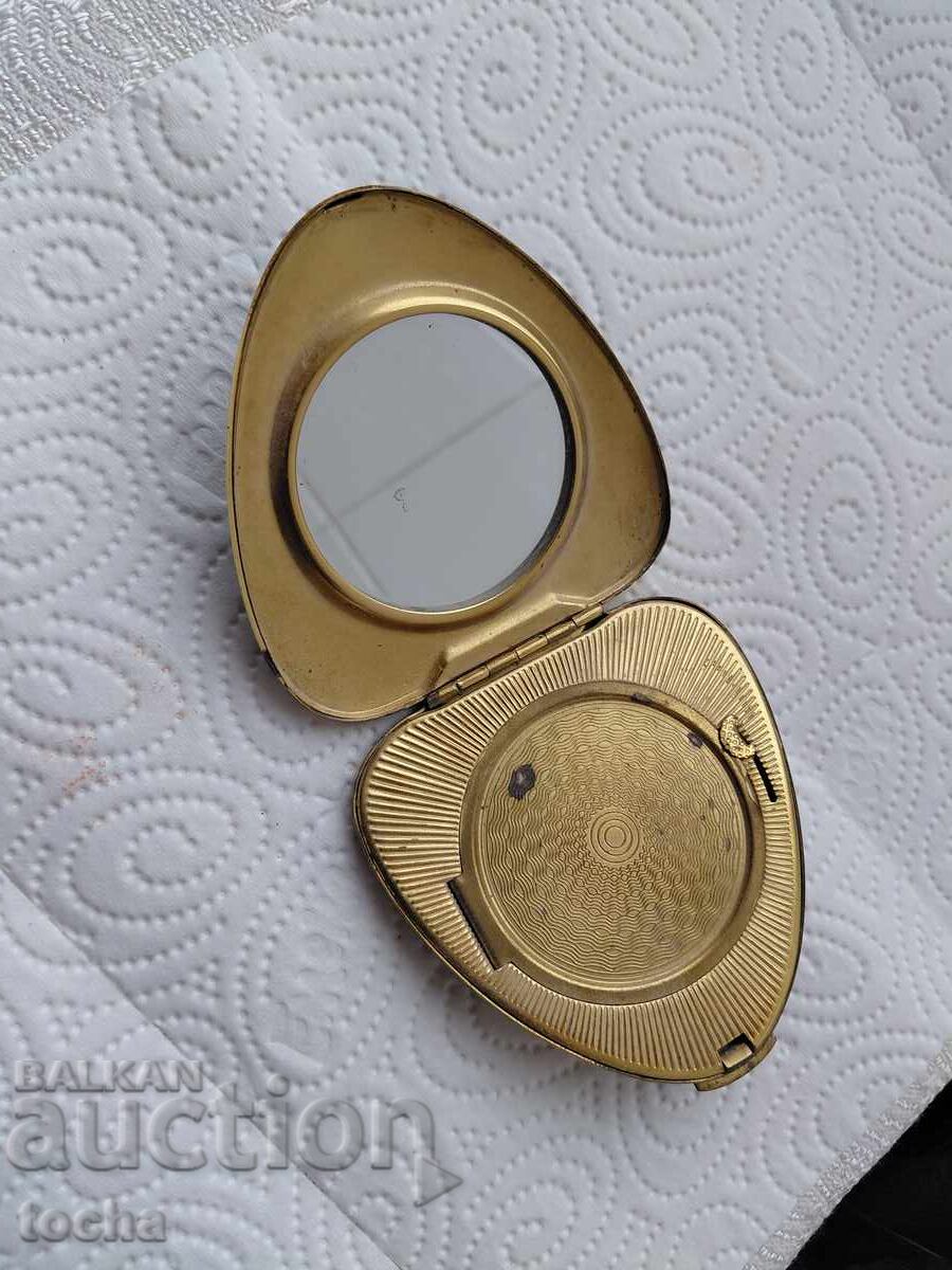 Auction  Antique powder compact - 3, preserved
