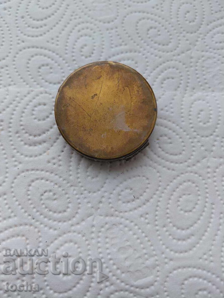 Antique powder compact - 9, well-preserved with price € 0.01 | 0.02 BGN