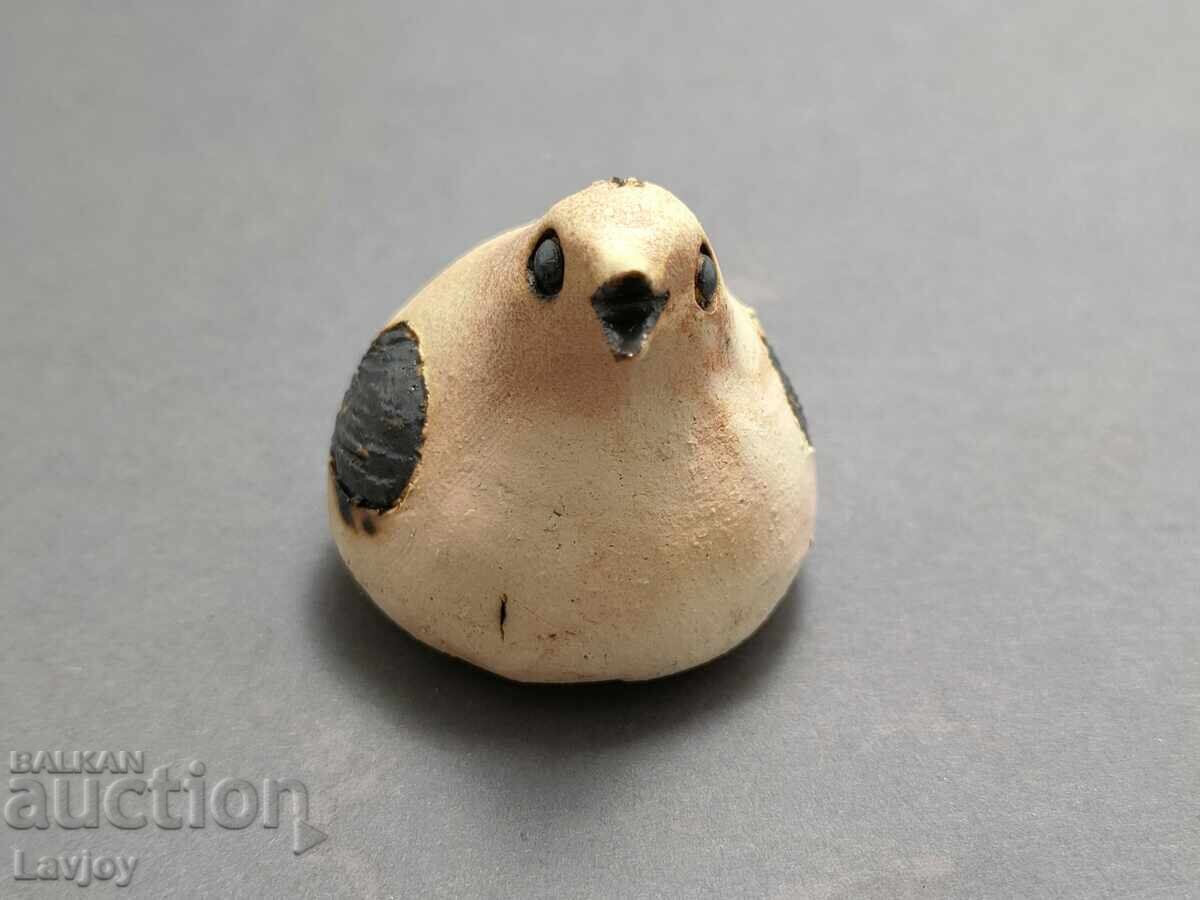 Παλαιό κεραμικό ειδώλιο πουλιού με τιμή € 20.00 | 39.12 BGN