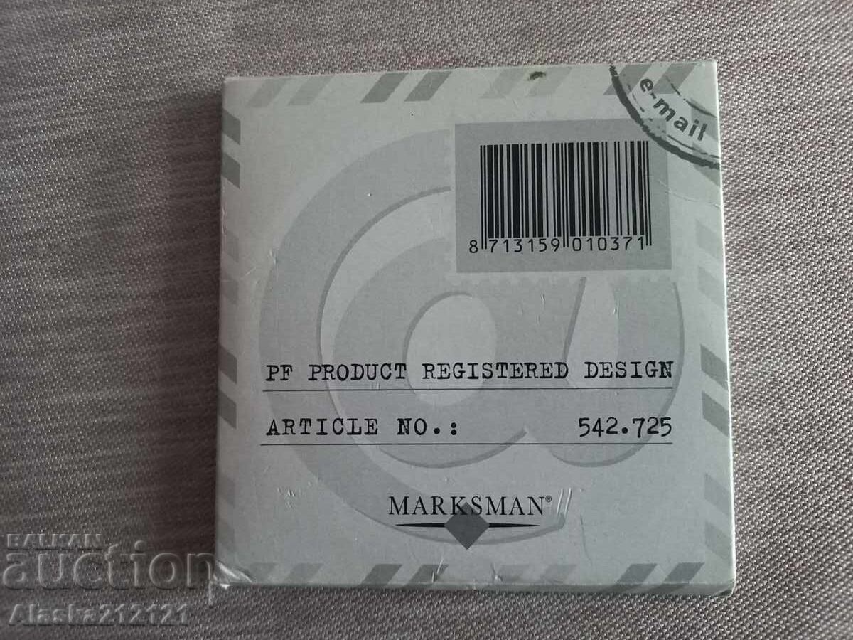 Плакет - Федерация по тенис на Германия - емайл с цена € 2.00 | 3.91 лв.