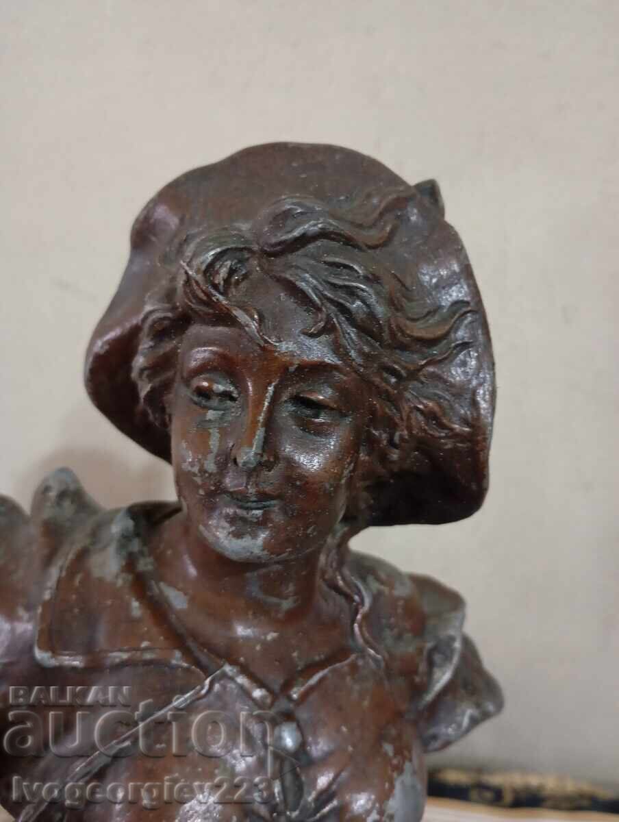 Statuetă art nouveau cu preț € 49.00 | 95.84 BGN