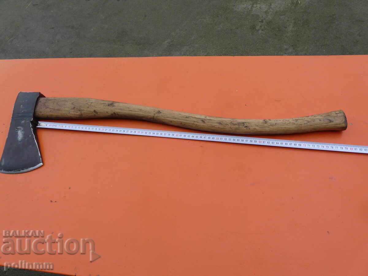 Livrarea Topor vechi forjat masiv - 599