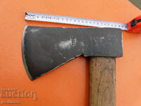 Τεράστιο παλιό σφυρήλατο τσεκούρι - 599