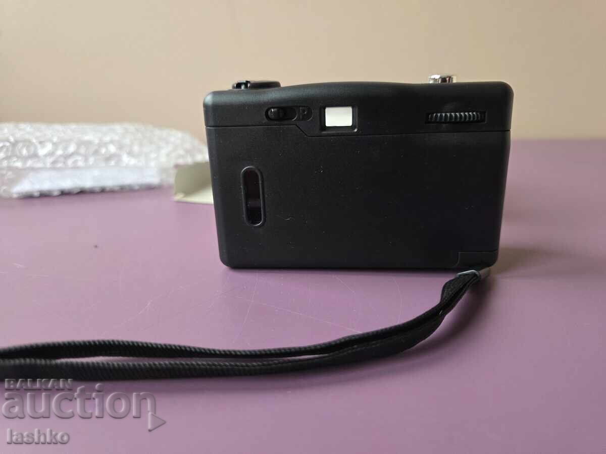 Aparat foto PN 929 cu preț € 14.99 | 29.32 BGN