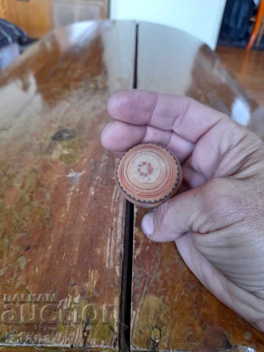 Δημοπρασία Παλιό ξύλινο αυγό