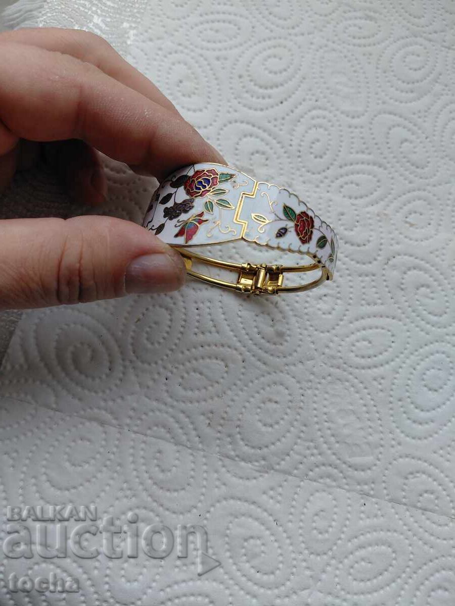 Delivery of Old enameled bracelet, great