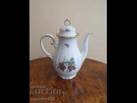 Порцеланов чайник KPM