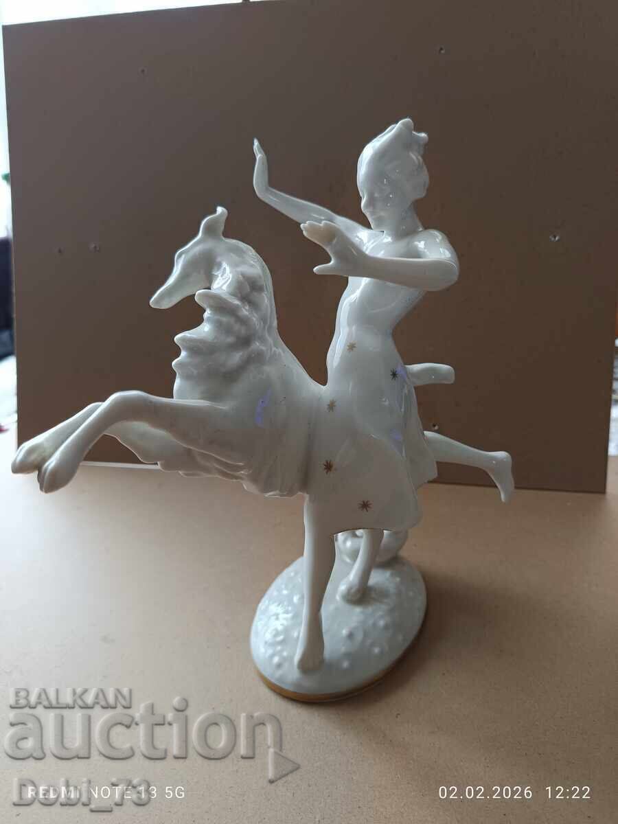 Figurină de porțelan ,,Hutschenreuther,, cu preț 90.00 €