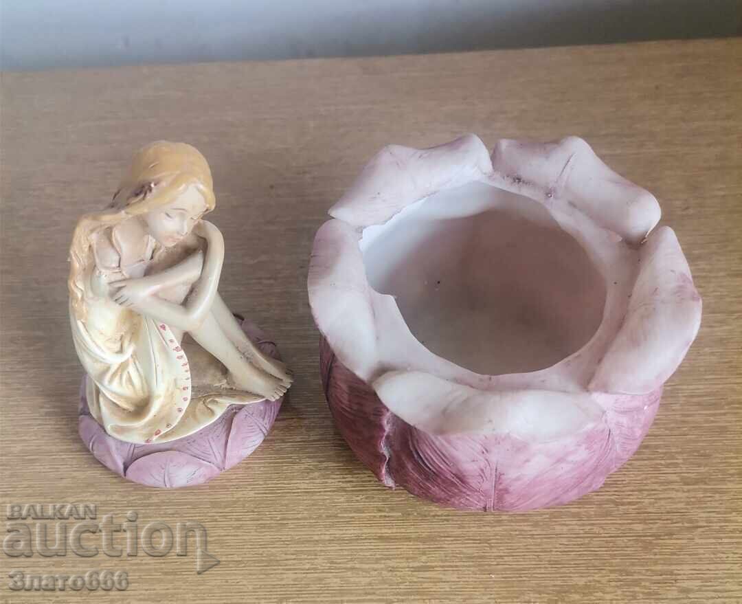 Δημοπρασία Όμορφη κοσμηματοθήκη