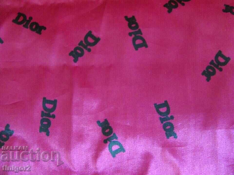 Аукцион Дамски шал DIOR 100% коприна , 95х95см.