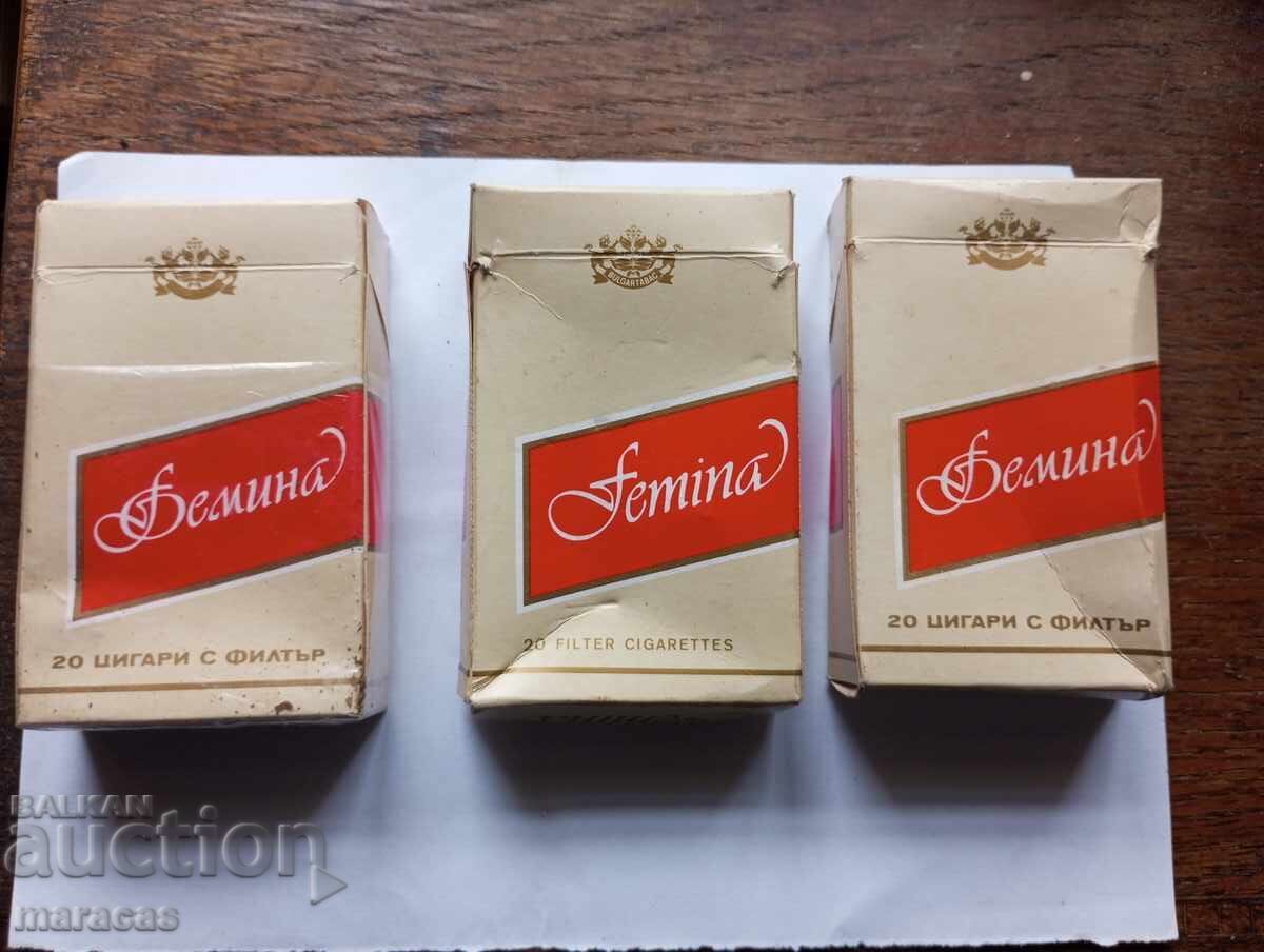 Cutii de țigări goale cu preț € 5.00 | 9.78 BGN Cutii de țigări goale cu preț € 5.00 | 9.78 BGN