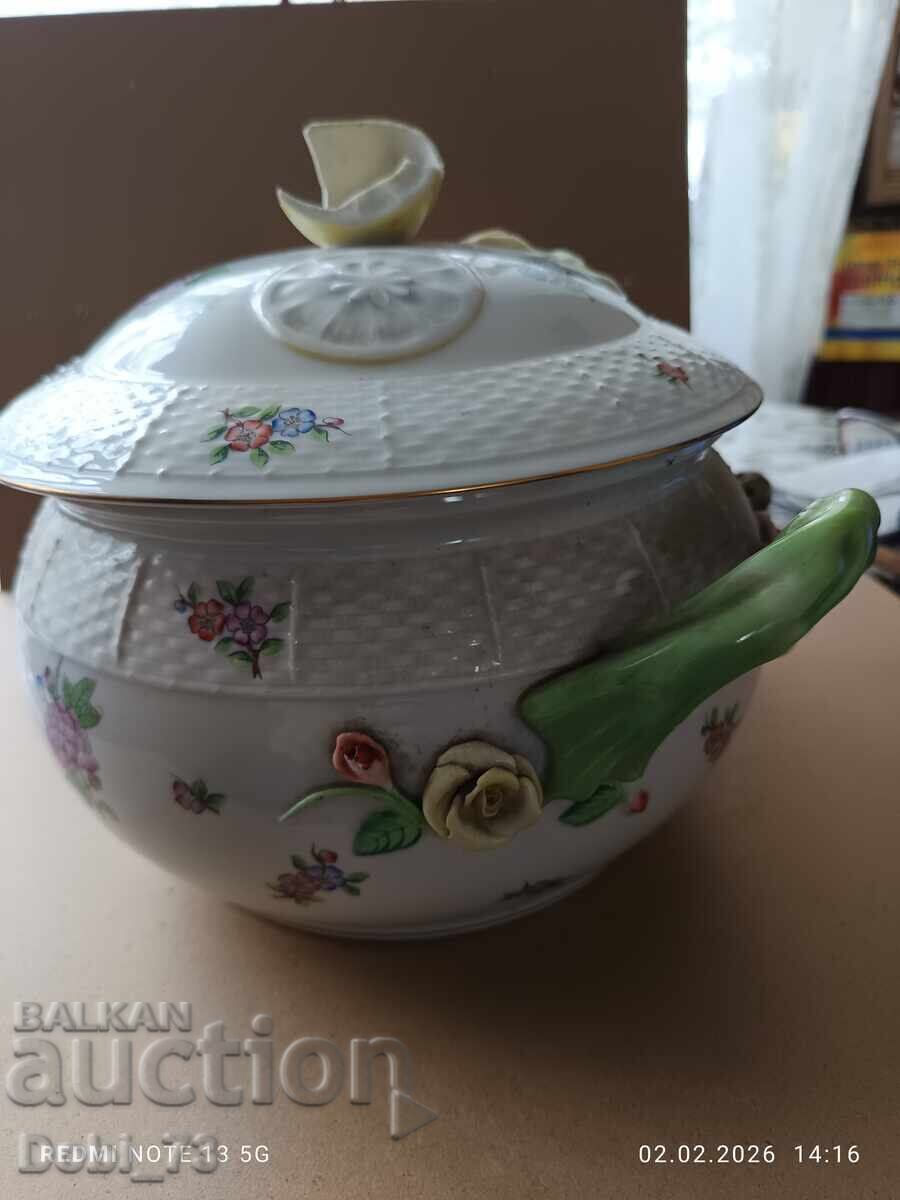 Πορσελάνινη σούπα ,,Herend,, με τιμή € 70.00 | 136.91 BGN