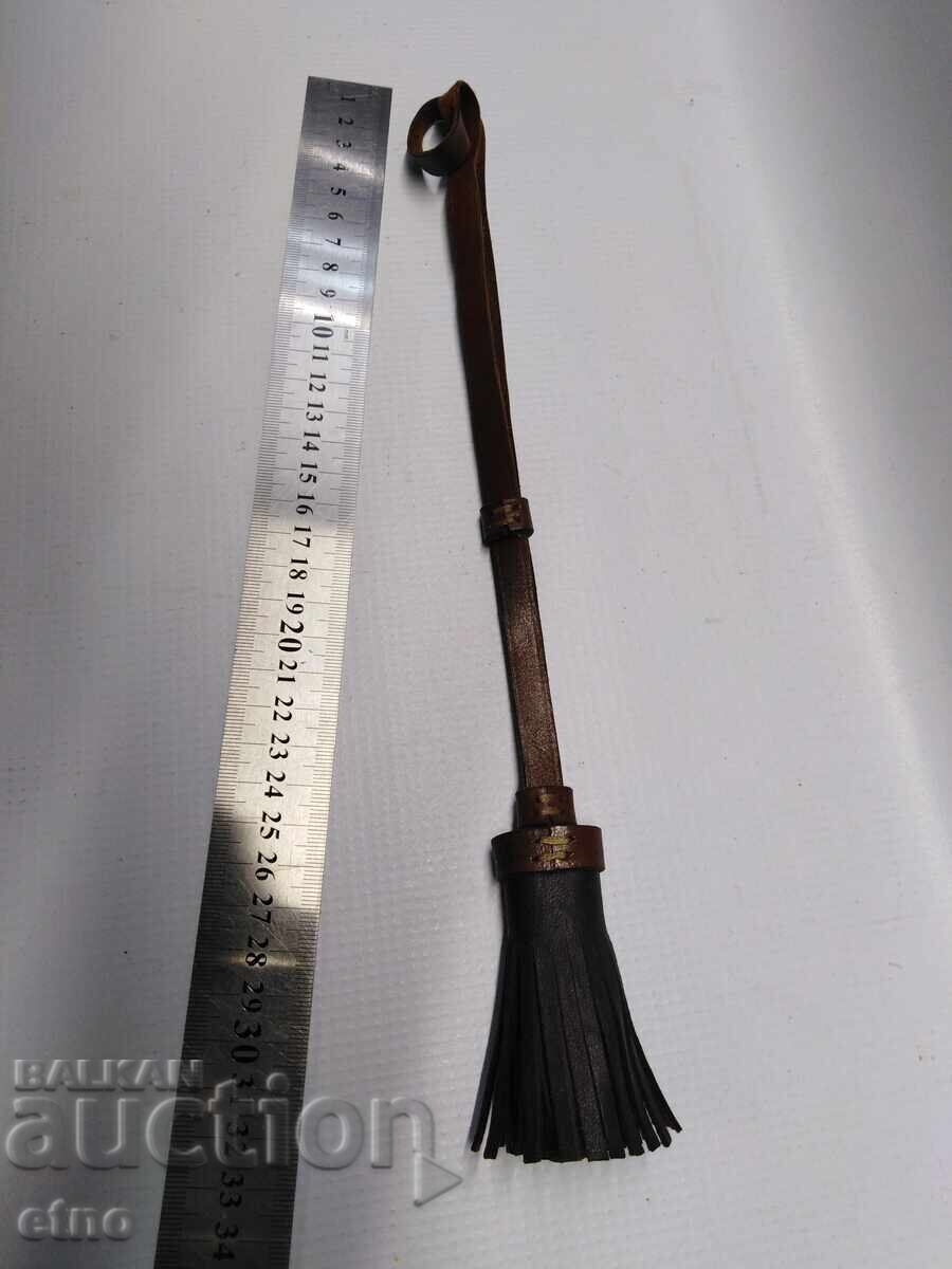 Curea din piele pentru teacă de baionetă, cuțit, sabie cu preț € 25.00 | 48.90 BGN Curea din piele pentru teacă de baionetă, cuțit, sabie cu preț € 25.00 | 48.90 BGN