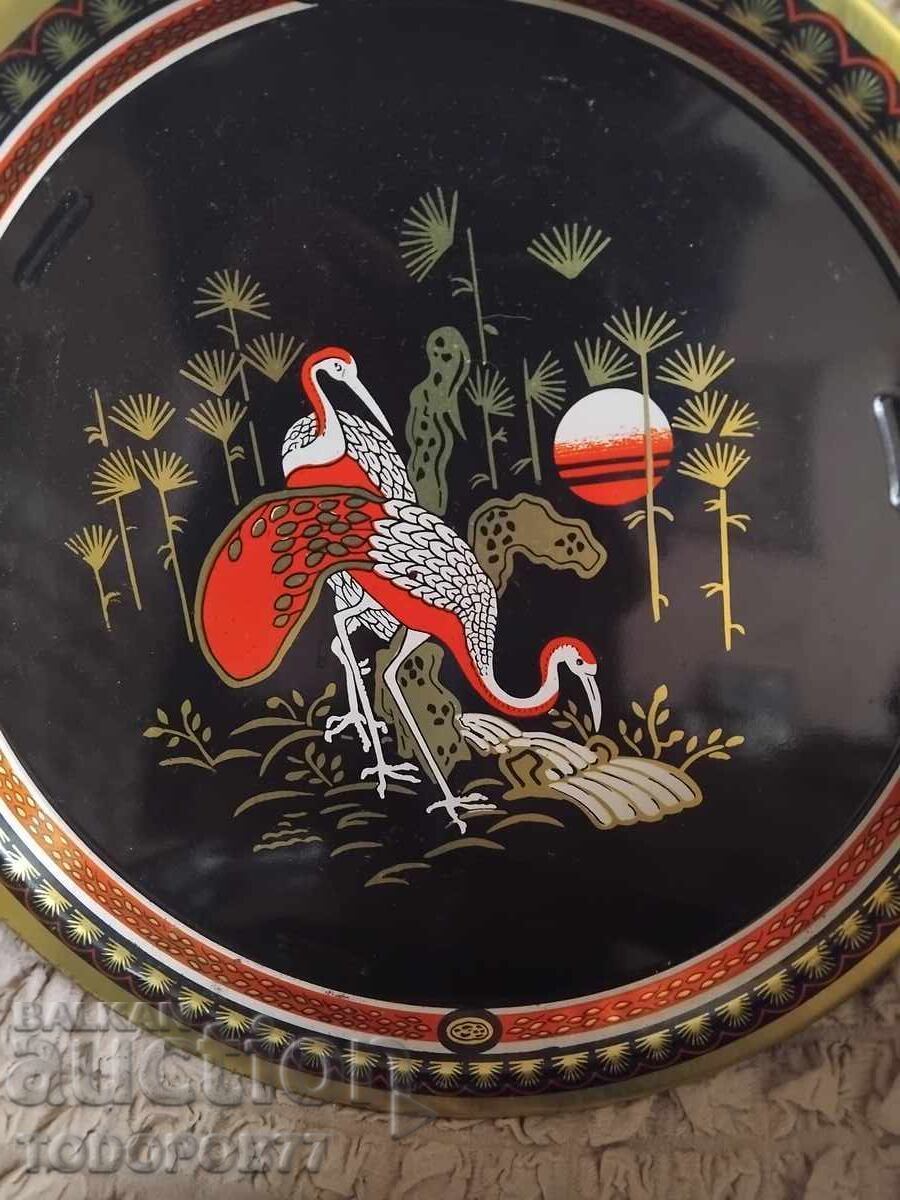 Delivery of Old painted trays, in very good condition