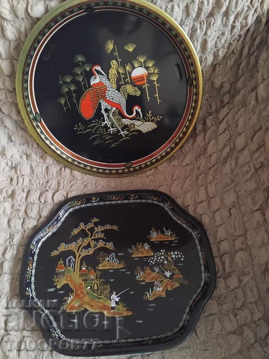 Old painted trays, in very good condition