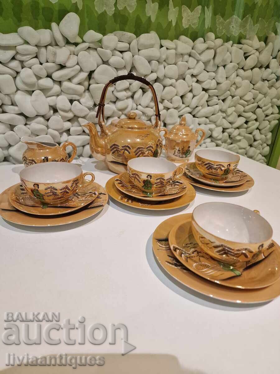 Японски порцелан с цена € 110.00 | 215.14 лв.