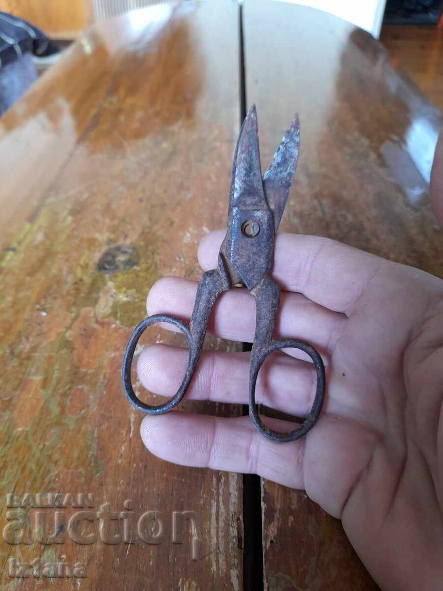 Old scissors, scissors with price € 10.00 | 19.56 BGN