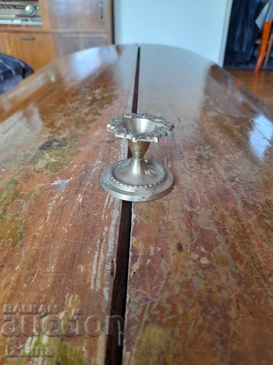 Suport de lumânare vechi Suport de lumânare vechi