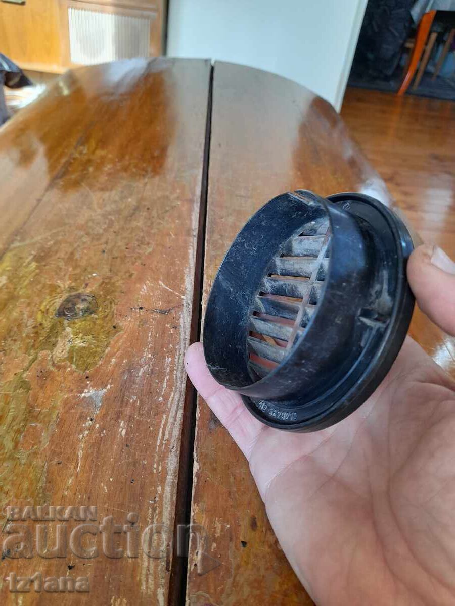 Delivery of Old air duct grille for Moskvich Delivery of Old air duct grille for Moskvich