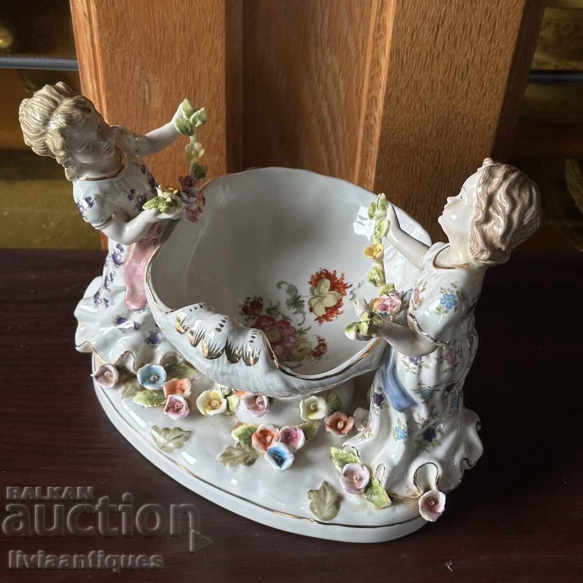 Прекрасен имитиран Meissen! с цена € 220.00 | 430.28 лв.